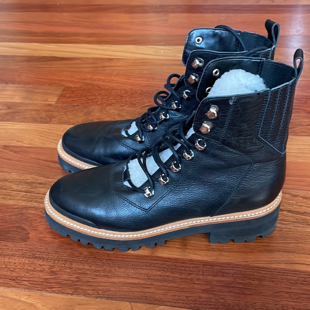 Marc Fisher lug sole boot with fur, women’s size 8.5 - Picture 2 of 3